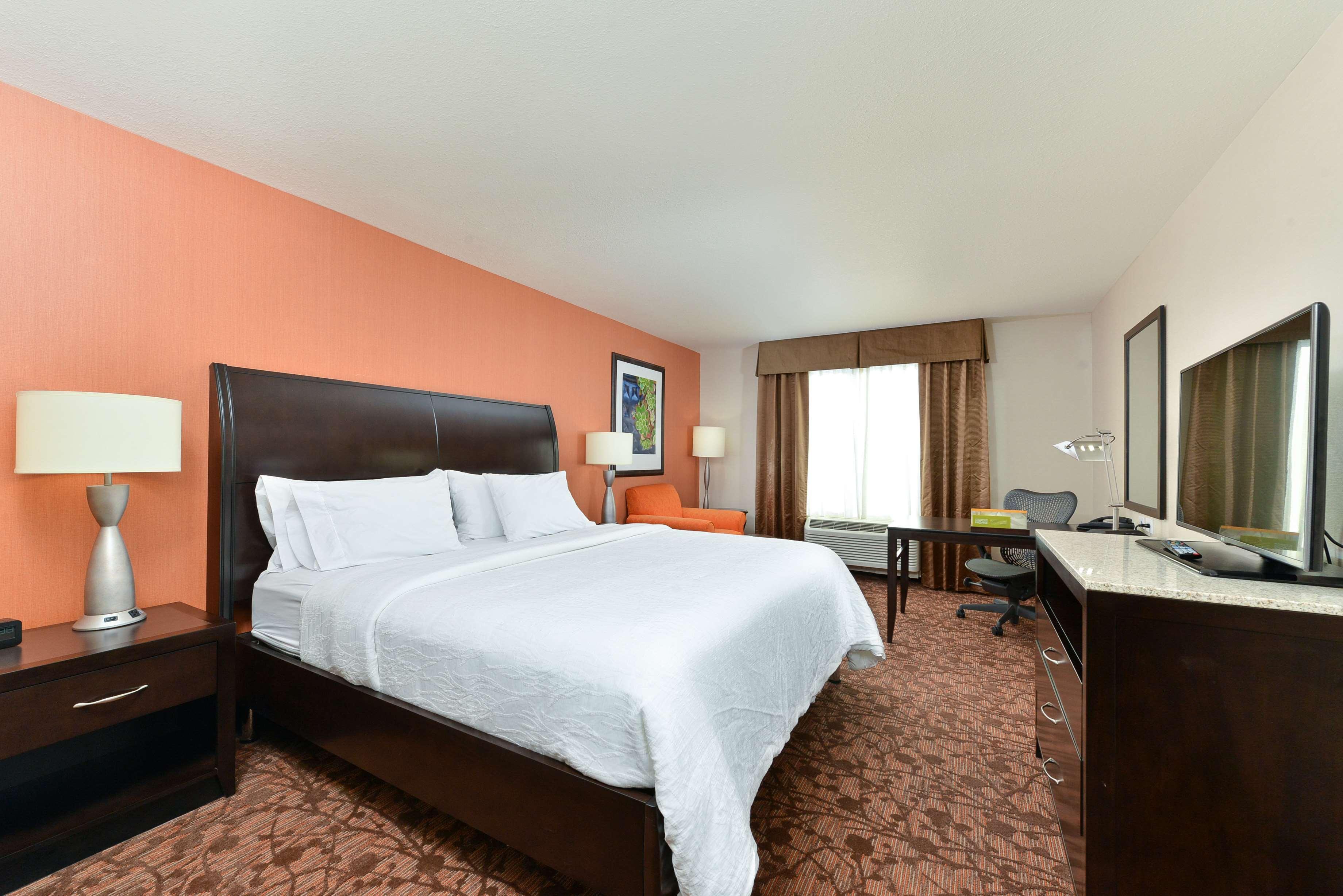 Hilton Garden Inn Вест-Честер Екстер'єр фото
